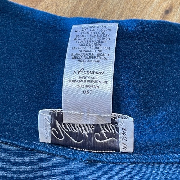 Vintage Nightgown/Robe - Picture 4 of 10